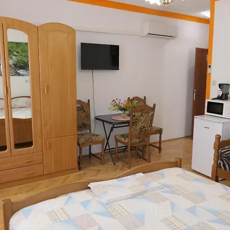 Apartments And Rooms Juki Senj  Exterior foto