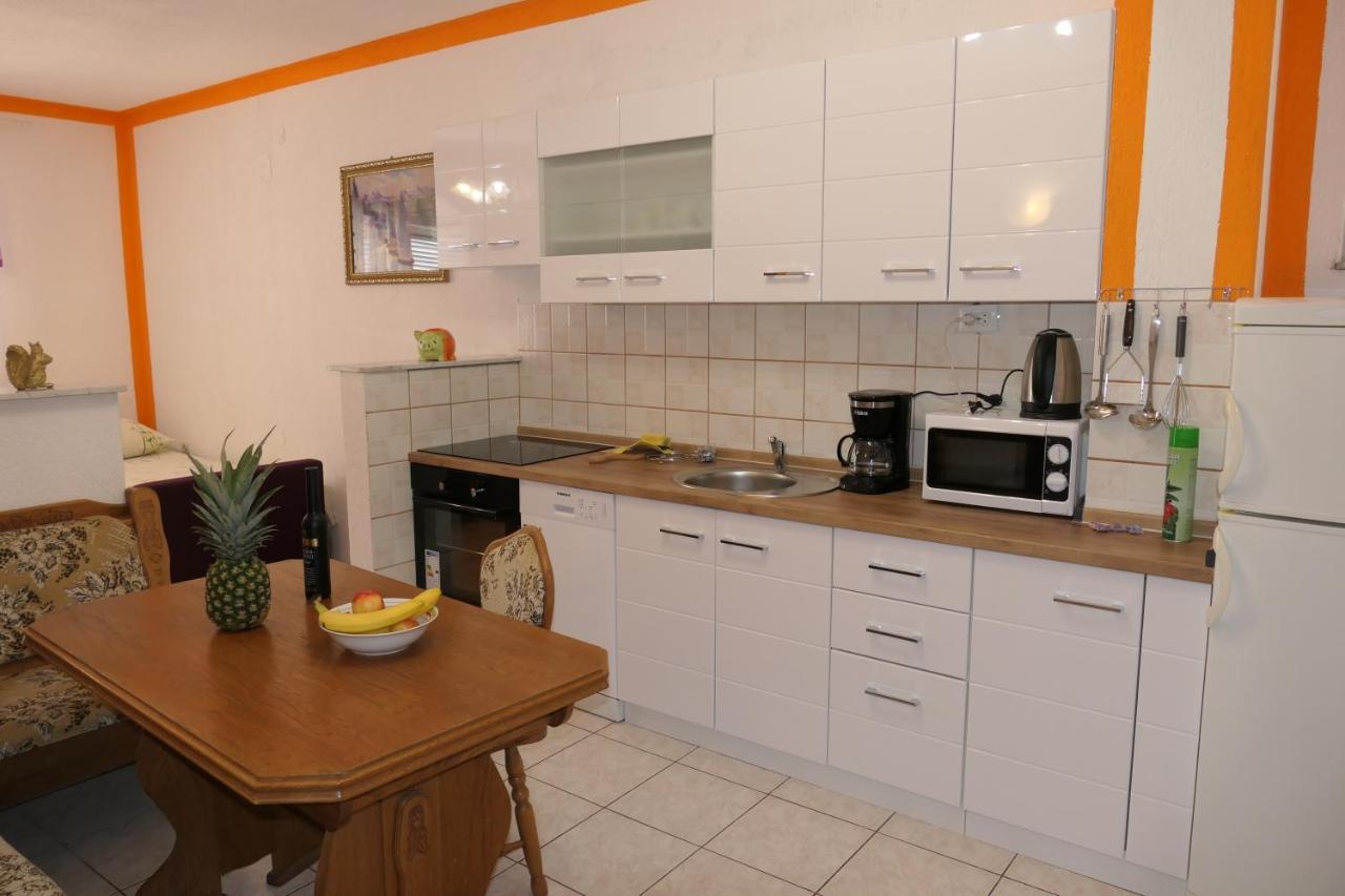 And Juki Apartment Senj (Lika-Senj)